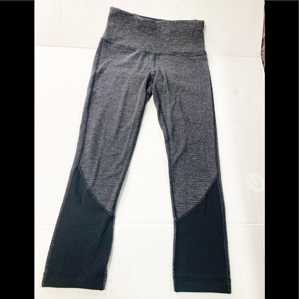 Lululemon Inspire run Crop Leggings grey and black